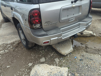 compare product 2002-2009 Chevrolet Trailblazer Rear Bumper Assembly Oem