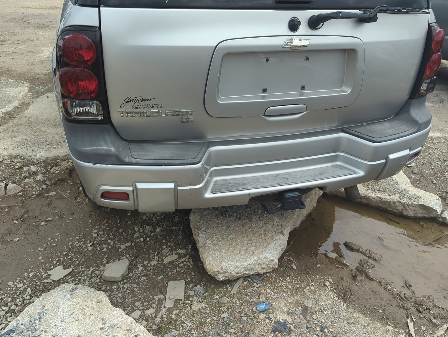 2002-2009 Chevrolet Trailblazer Rear Bumper Assembly Oem - Oemusedautoparts1.com