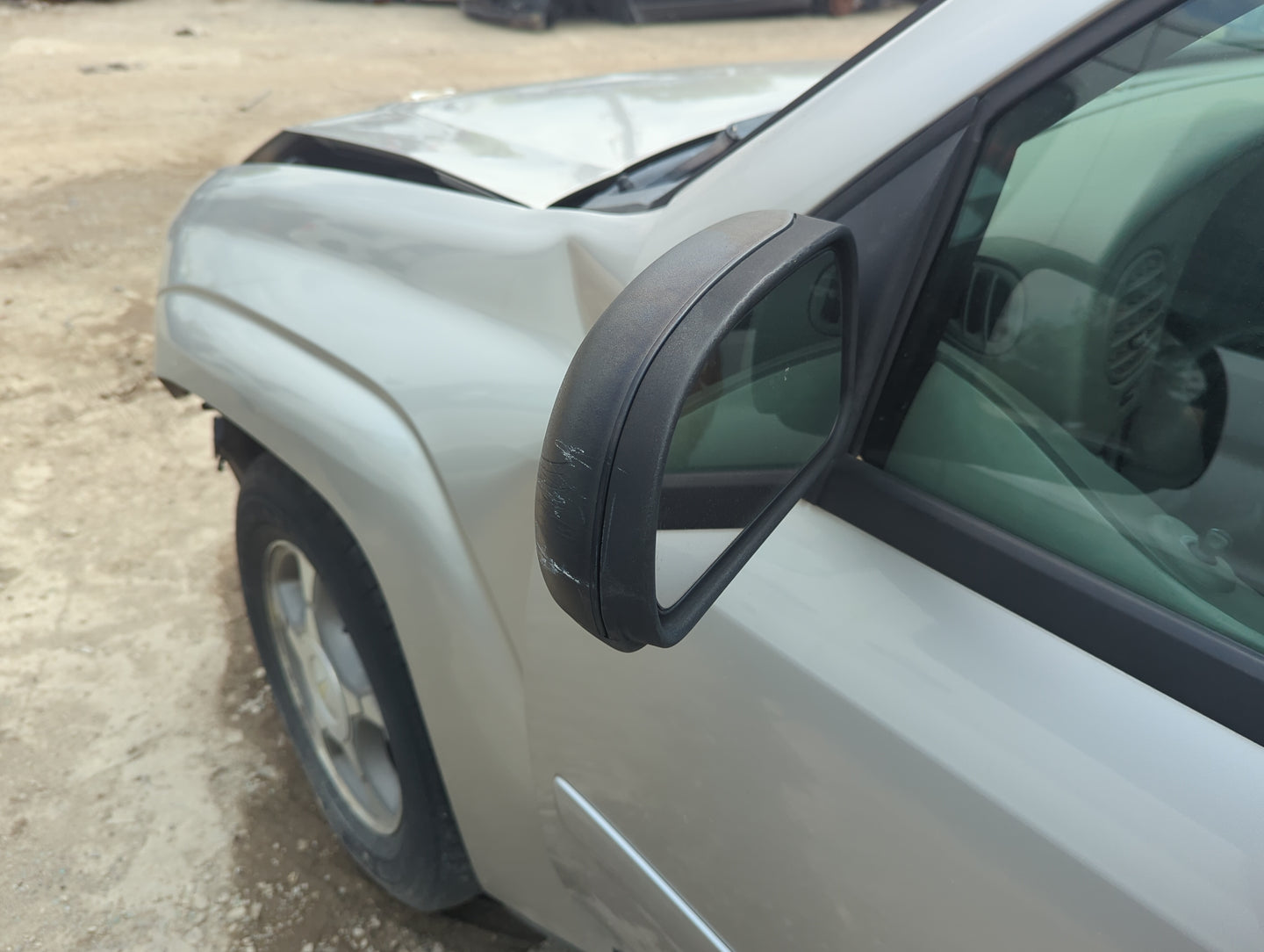 2006-2009 Chevrolet Trailblazer Driver Side View Mirror - Left Door Mirror OEM Used - Oemusedautoparts1.com