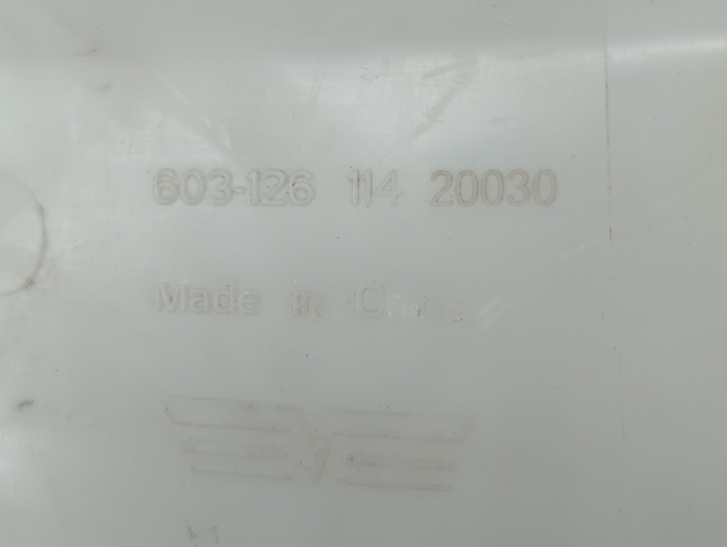 2002 Chevrolet Trailblazer Windshield Washer Fluid Reservoir Bottle Oem - Oemusedautoparts1.com