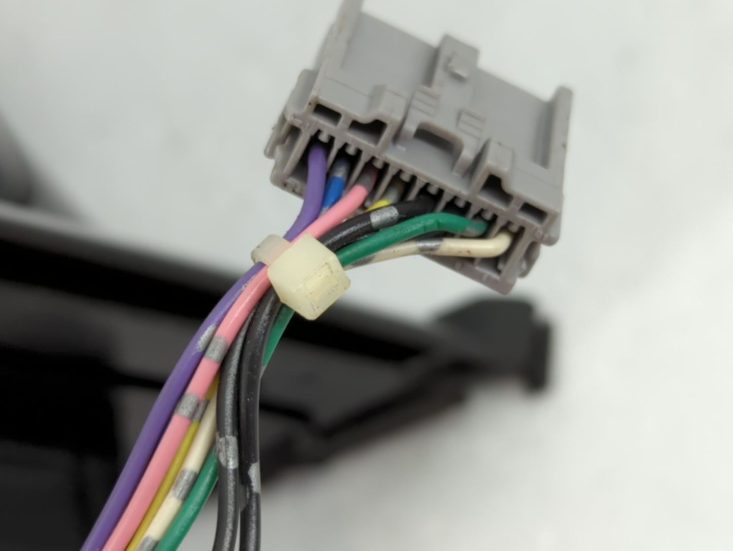 Chevrolet Trailblazer Driver Left Side View Manual Door Mirror Blue - Oemusedautoparts1.com