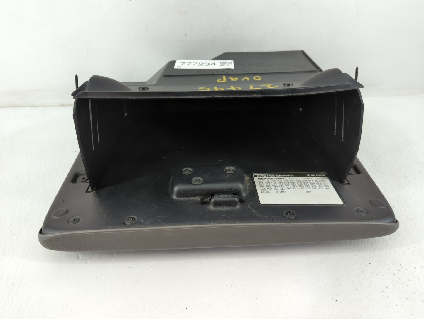 2006 Chevrolet Trailblazer Passenger Glove Box Door Storage Compartment 777234 - Oemusedautoparts1.com