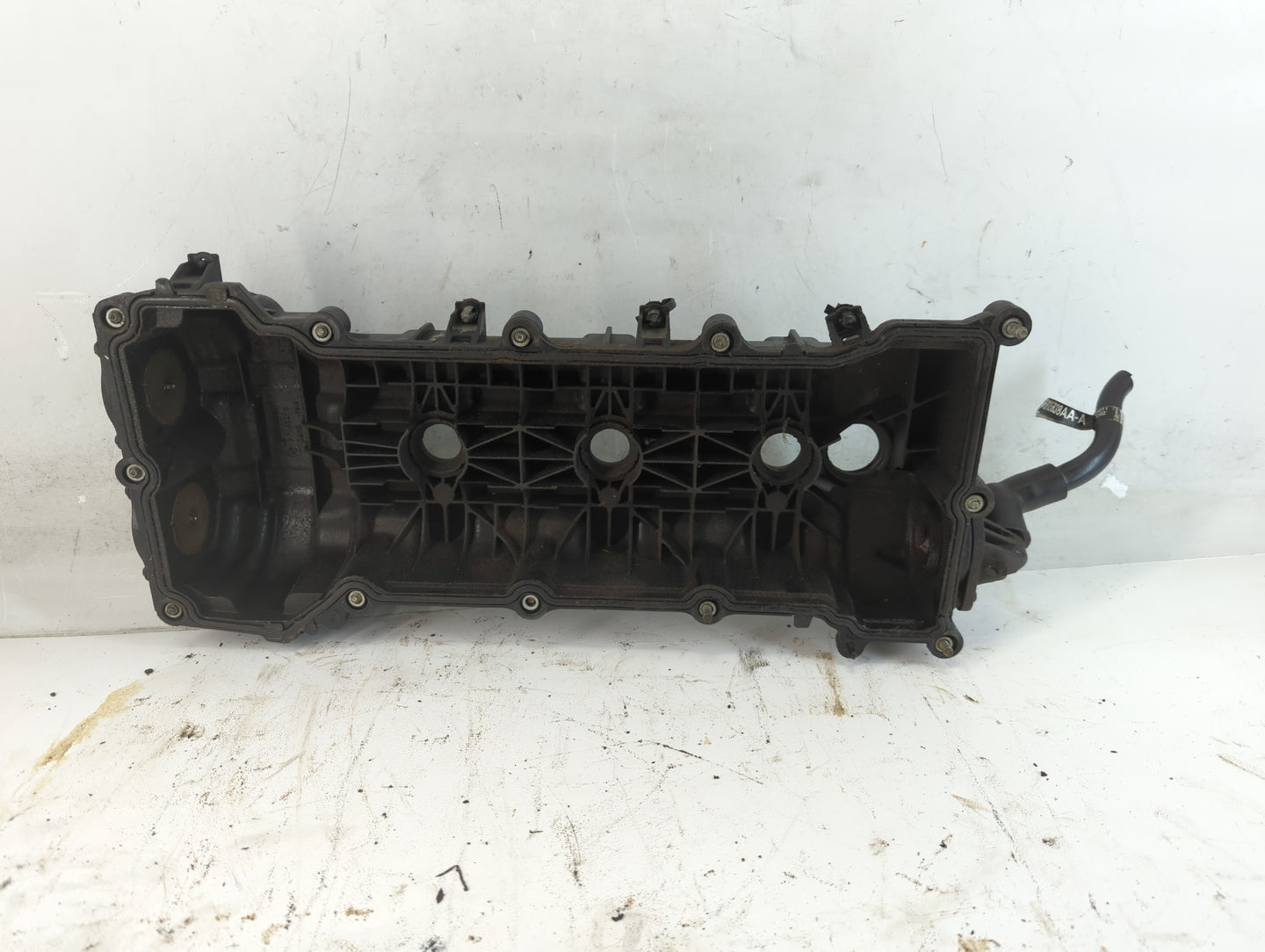 2006 Chevrolet Trailblazer Driver Left Cylinder Head Valve Cover P/N:05184068AD Fits OEM Used Auto Parts - Oemusedautoparts1