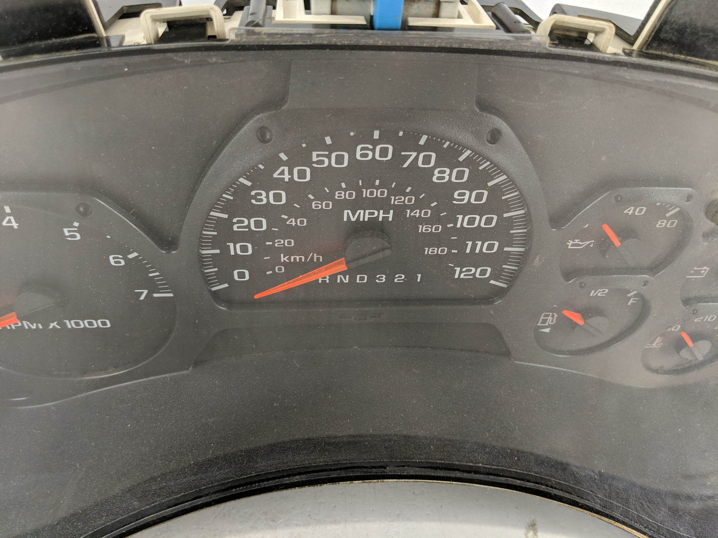 2006 Chevrolet Trailblazer Ext Instrument Cluster Speedometer Gauges P/N:15140620 Fits OEM Used Auto Parts - Oemusedautopart