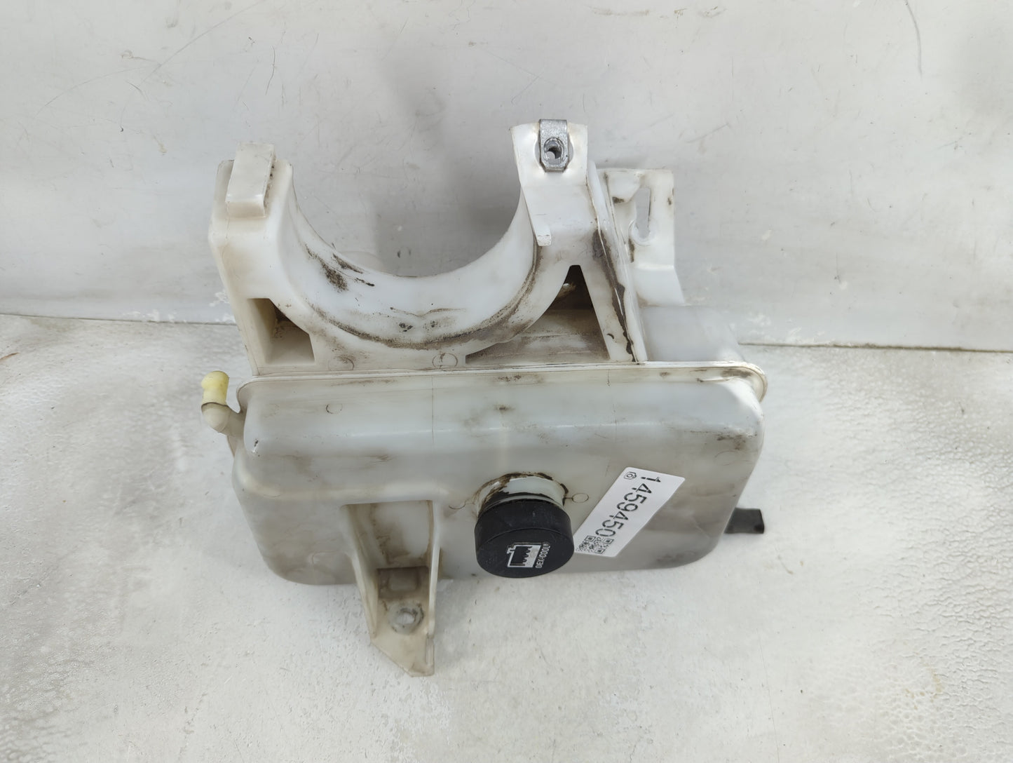 2002 Trailblazer Ext Radiator Coolant Overflow Expansion Tank Bottle - Oemusedautoparts1.com