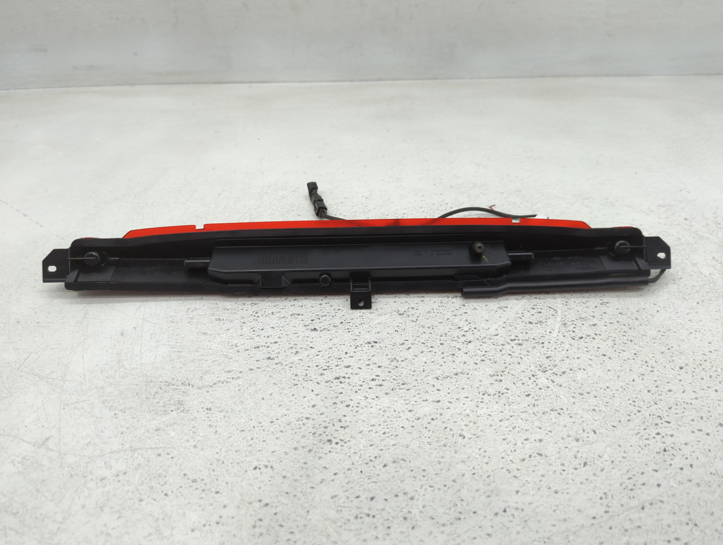2002-2006 Chevrolet Trailblazer Ext Tail Light Assembly Driver Left OEM P/N:15201921 Fits OEM Used Auto Parts - Oemusedautop