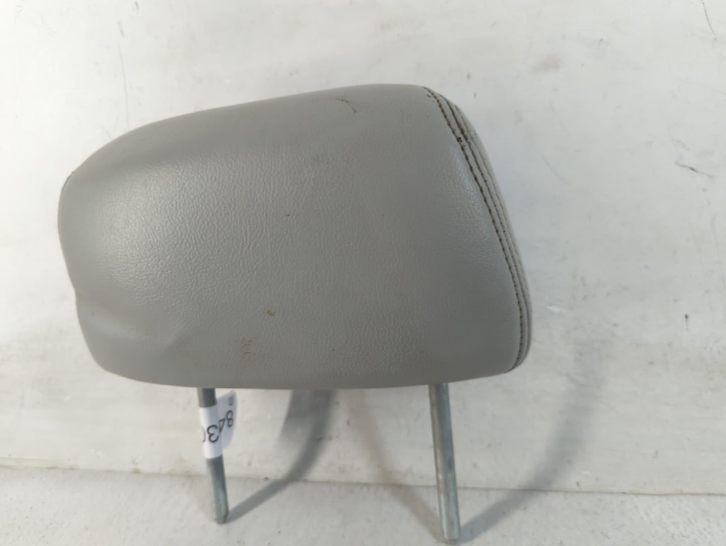 2005-2006 Chevrolet Trailblazer Ext Headrest Head Rest Front Driver Passenger Seat Fits Fits 2005 2006 2007 2008 2009 OEM Us