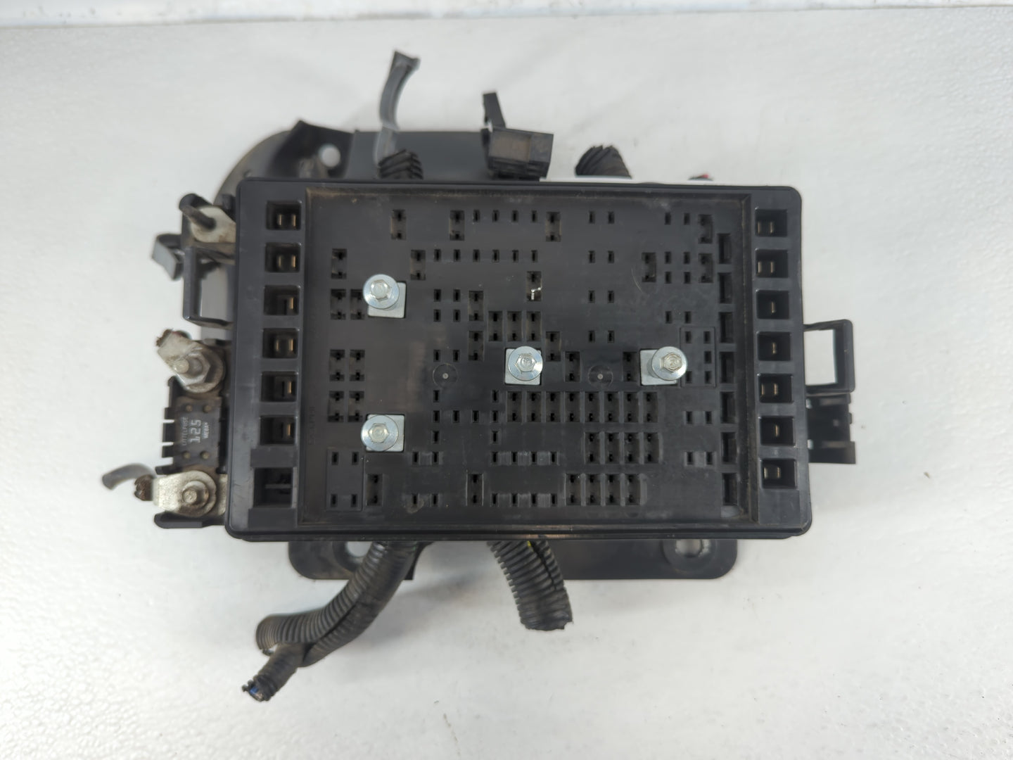 2006 Chevrolet Trailblazer Ext Fusebox Fuse Box Panel Relay Module P/N:15141558-4 2365-1726 Fits OEM Used Auto Parts - Oemus