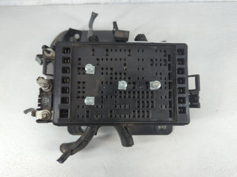 compare product 2006 Chevrolet Trailblazer Ext Fusebox Fuse Box Panel Relay Module P/N:15141558-4 2365-1726 Fits OEM Used Auto Parts