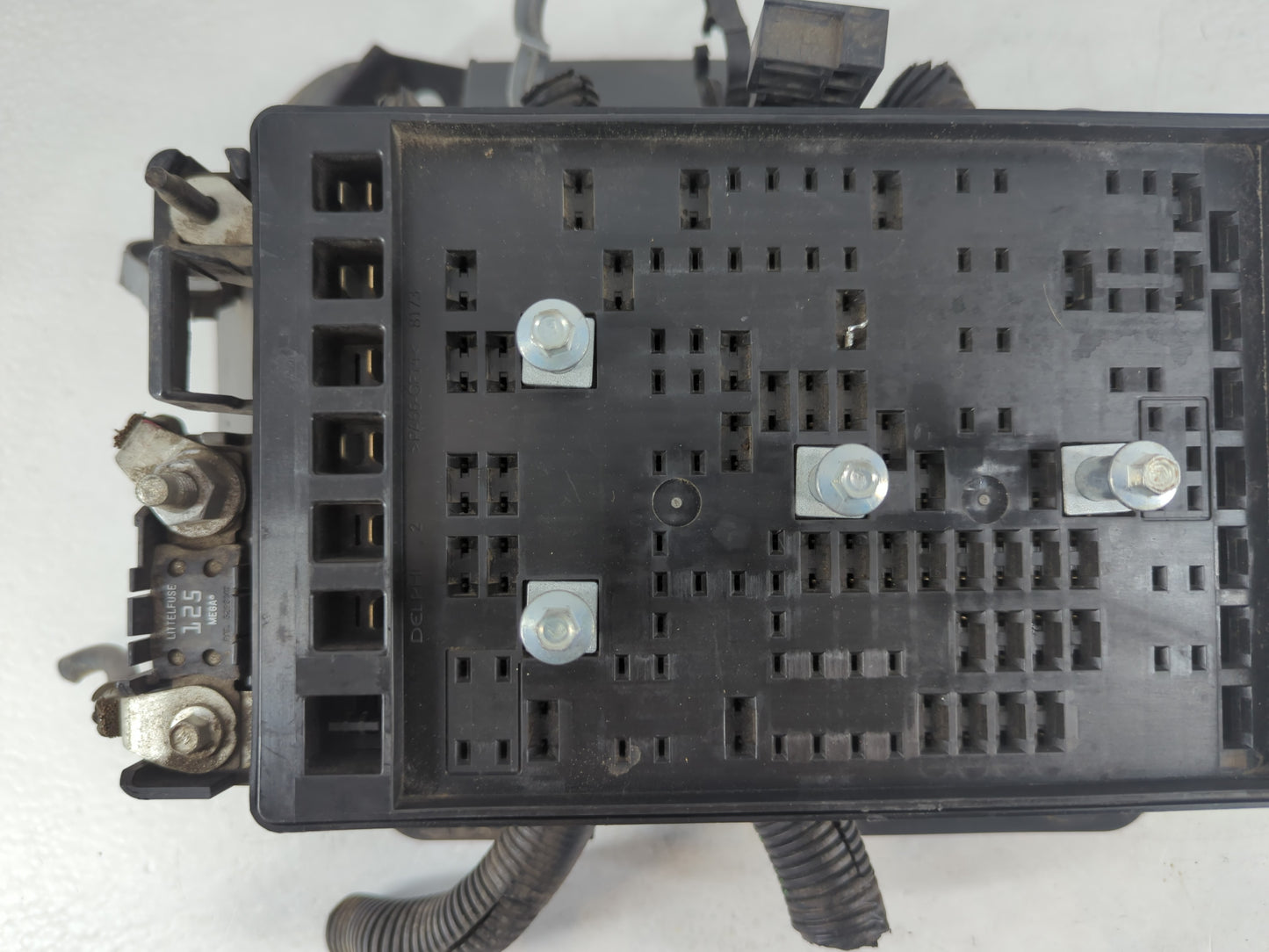 2006 Chevrolet Trailblazer Ext Fusebox Fuse Box Panel Relay Module P/N:15141558-4 2365-1726 Fits OEM Used Auto Parts - Oemus