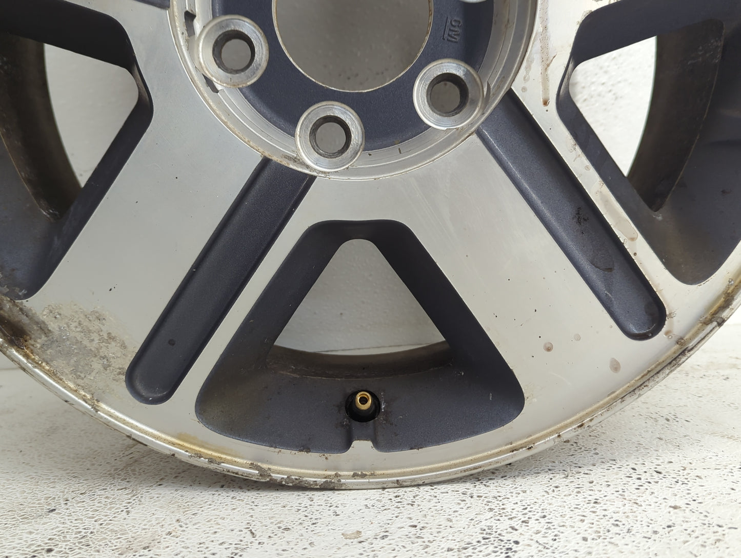 2004-2006 Chevrolet Trailblazer Ext Wheel Rim Oem - Oemusedautoparts1.com