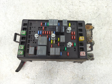 2006 Chevrolet Trailblazer Ext Fusebox Fuse Box Panel Relay Module Fits OEM Used Auto Parts - Oemusedautoparts1.com