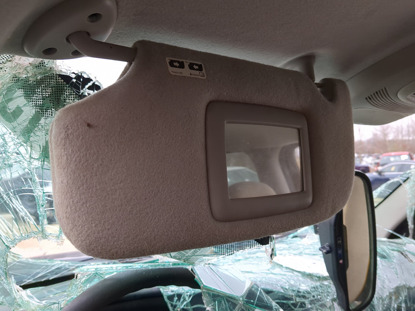 2005-2006 Chevrolet Trailblazer Ext Sun Visor Shade Replacement Driver Left Mirror Fits Fits 2005 2006 2007 OEM Used Auto Pa