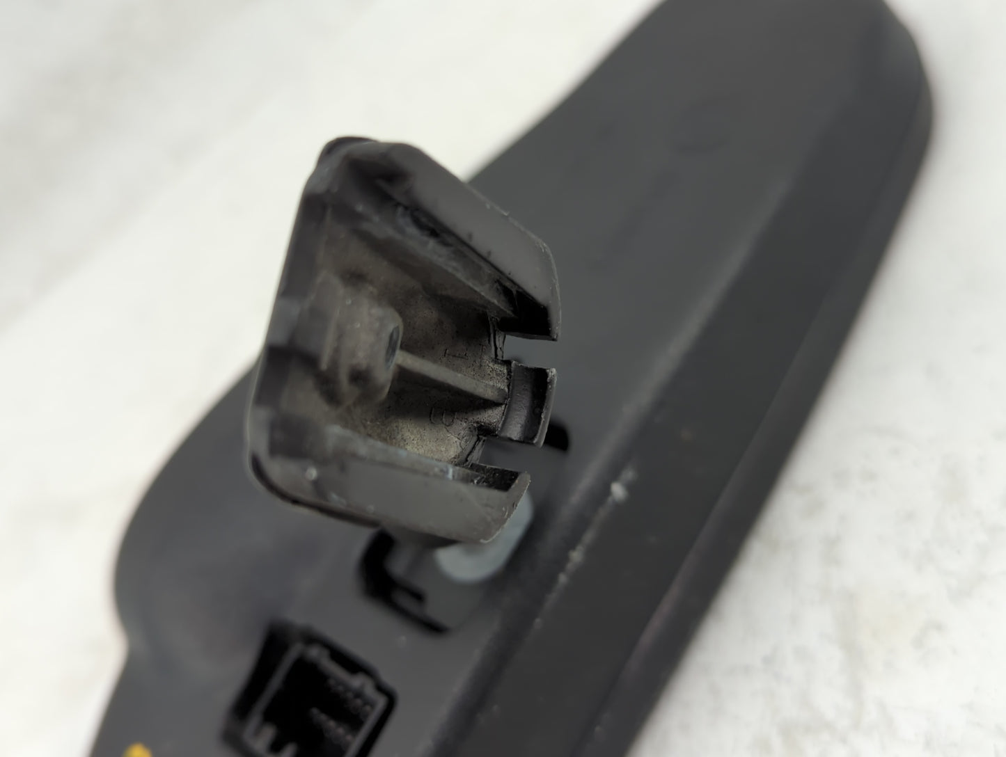 2006 Chevrolet Trailblazer Ext Interior Rear View Mirror Replacement OEM Fits OEM Used Auto Parts - Oemusedautoparts1.com