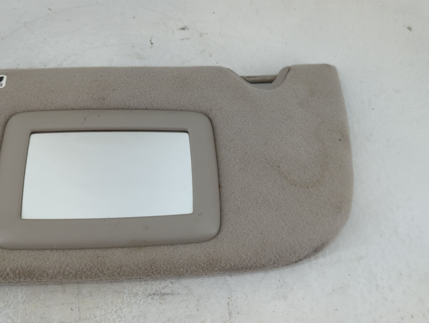 2006 Chevrolet Trail Blazer Sun Visor Shade Replacement Driver Left Mirror Fits Fits 2005 2007 OEM Used Auto Parts - Oemused