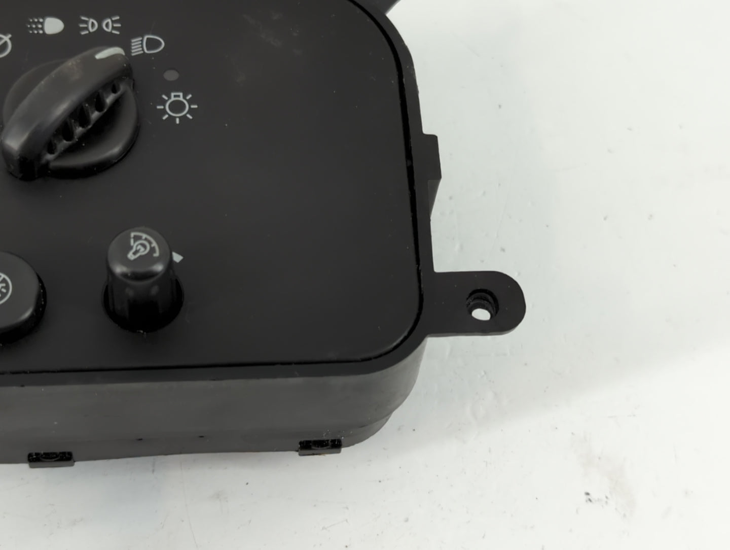 2006 Chevrolet Trail Blazer Headlight Head Light Switch Lamp Control - Oemusedautoparts1.com