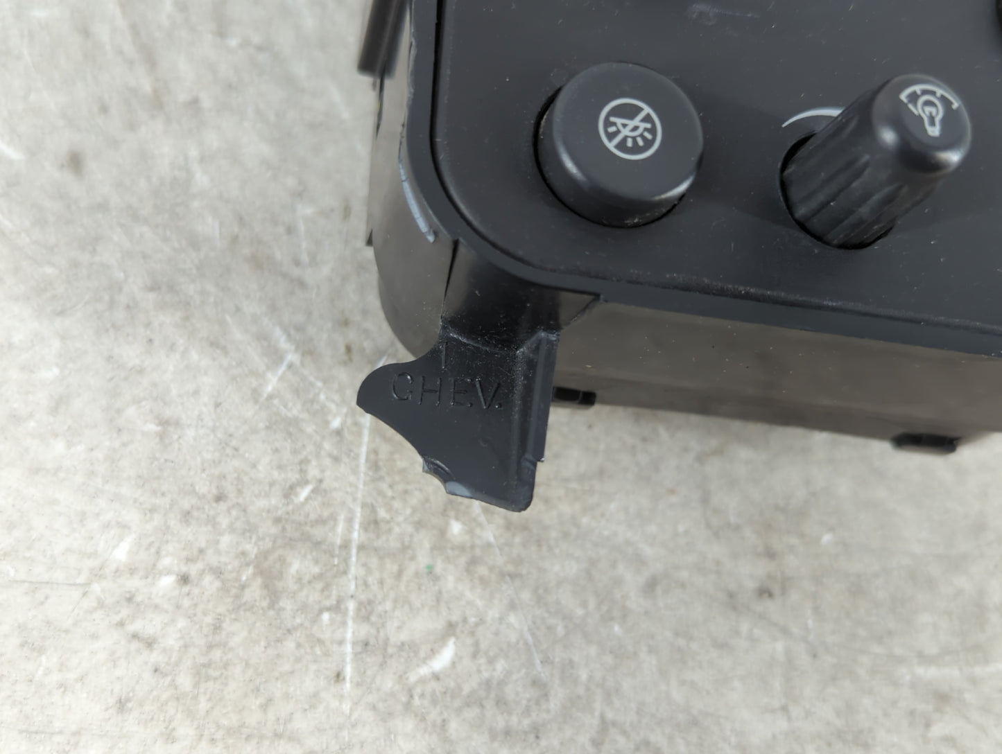 2006 Chevrolet Trail Blazer Headlight Lamp Control Switch - Oemusedautoparts1.com