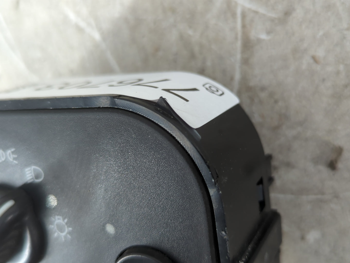 2006 Chevrolet Trail Blazer Headlight Lamp Control Switch - Oemusedautoparts1.com