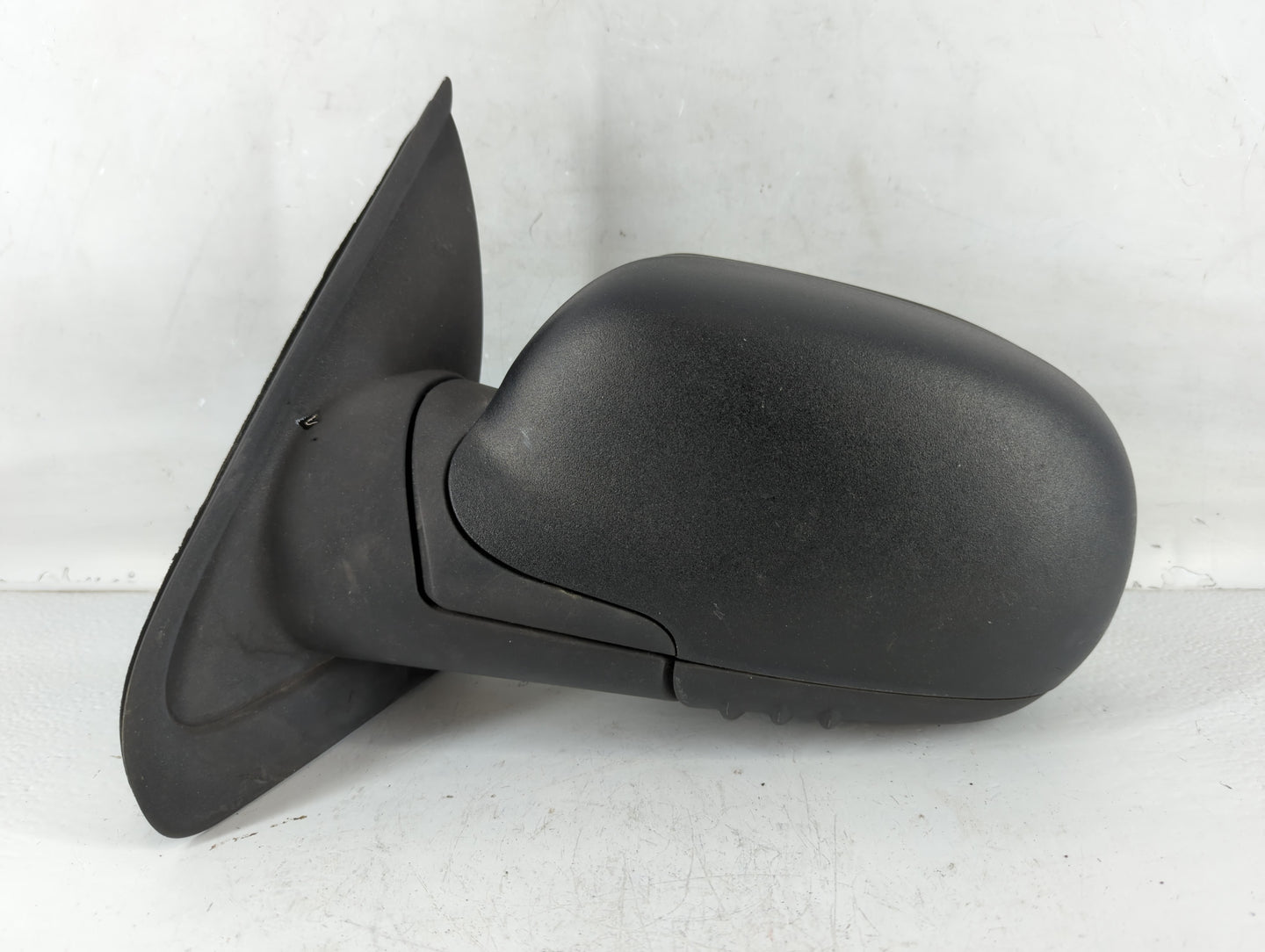 2006 Chevrolet Trail Blazer Driver Side View Mirror - Left Door Mirror OEM Used - Oemusedautoparts1.com