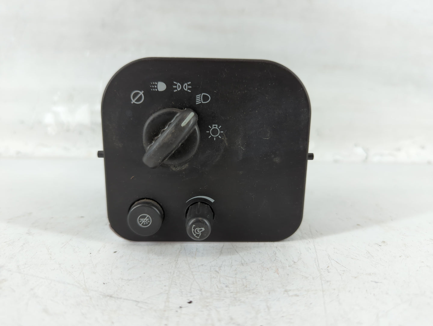 Chevrolet Trail Blazer Headlight Head Light Switch Lamp Control 10372953 - Oemusedautoparts1.com