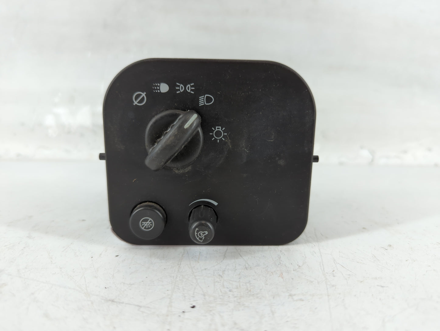 Chevrolet Trail Blazer Headlight Head Light Switch Lamp Control 10372953 - Oemusedautoparts1.com
