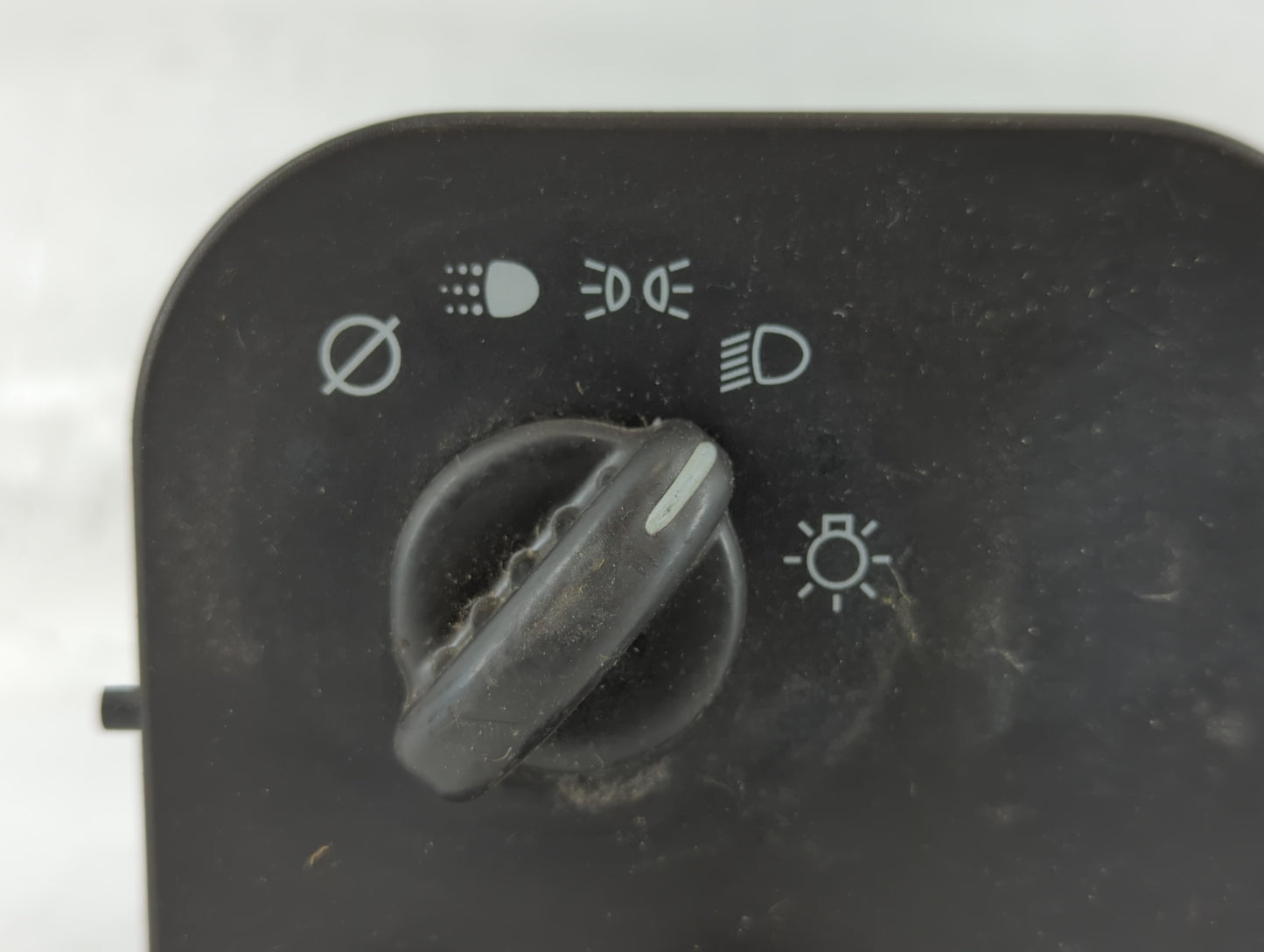 Chevrolet Trail Blazer Headlight Head Light Switch Lamp Control 10372953 - Oemusedautoparts1.com
