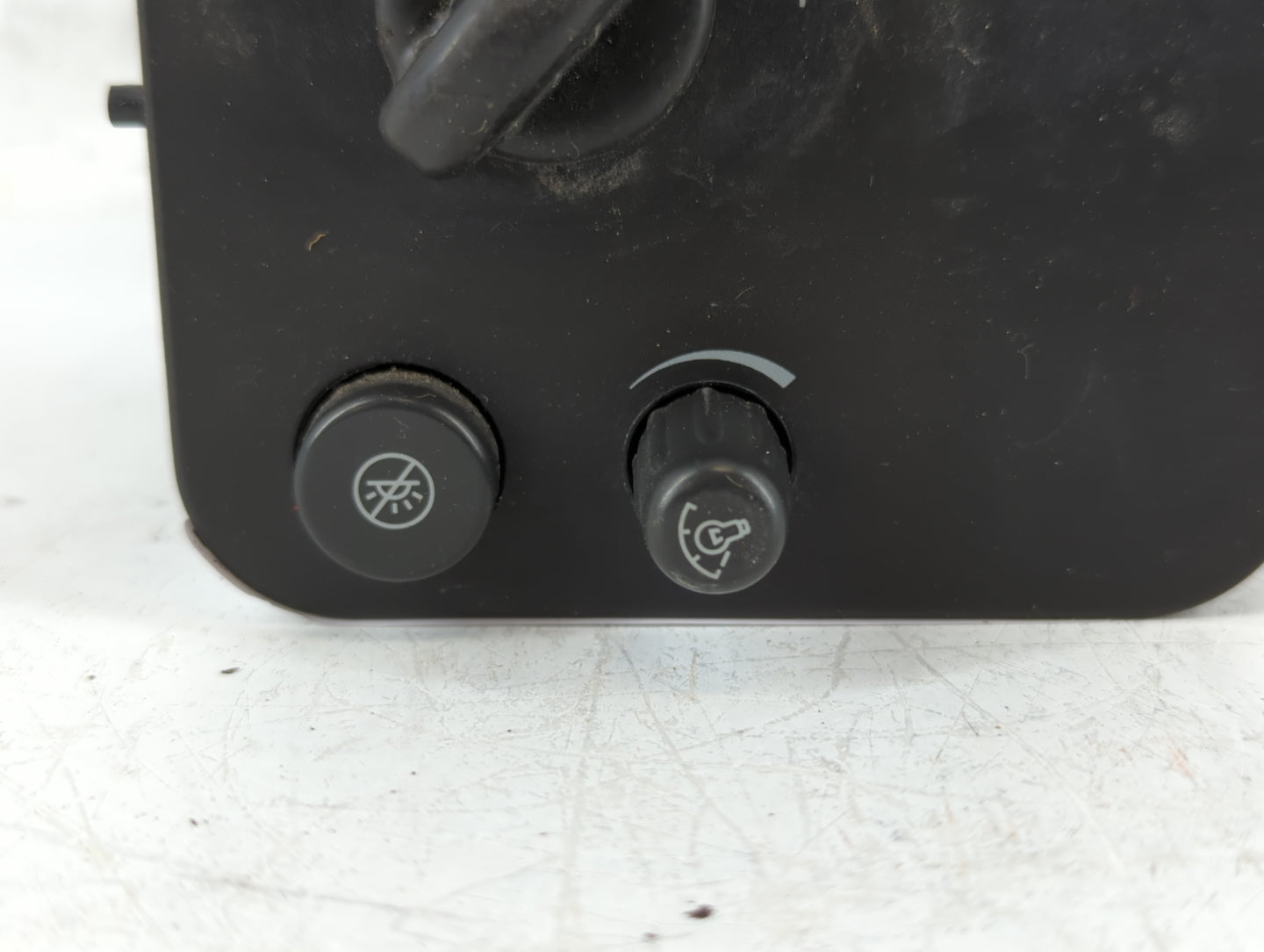 Chevrolet Trail Blazer Headlight Head Light Switch Lamp Control 10372953 - Oemusedautoparts1.com