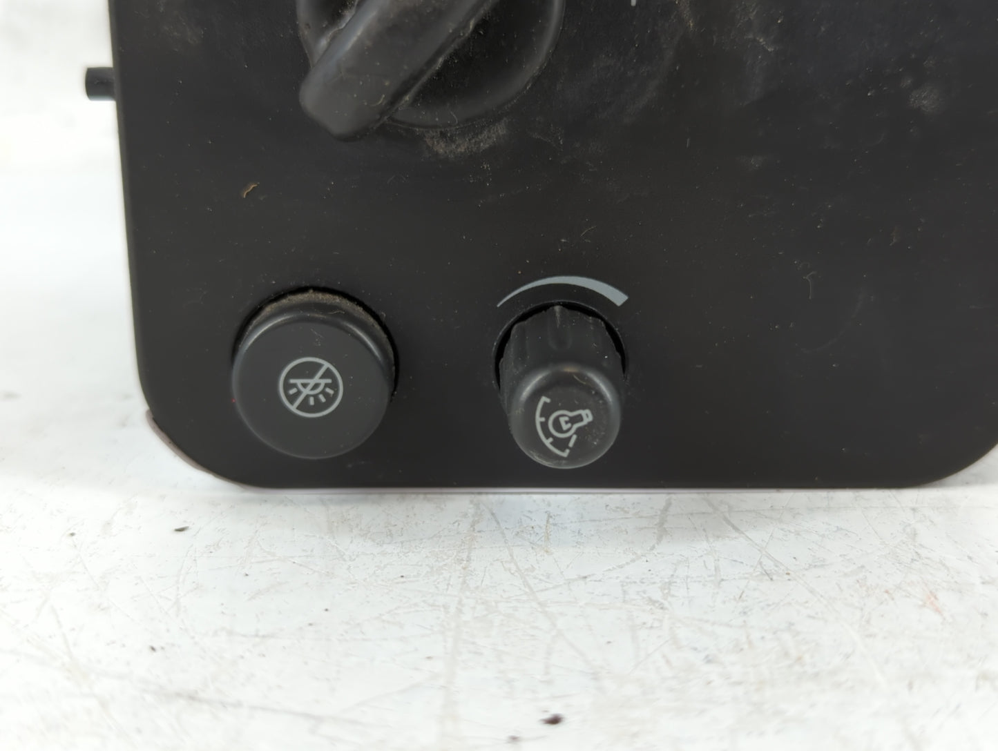 Chevrolet Trail Blazer Headlight Head Light Switch Lamp Control 10372953 - Oemusedautoparts1.com