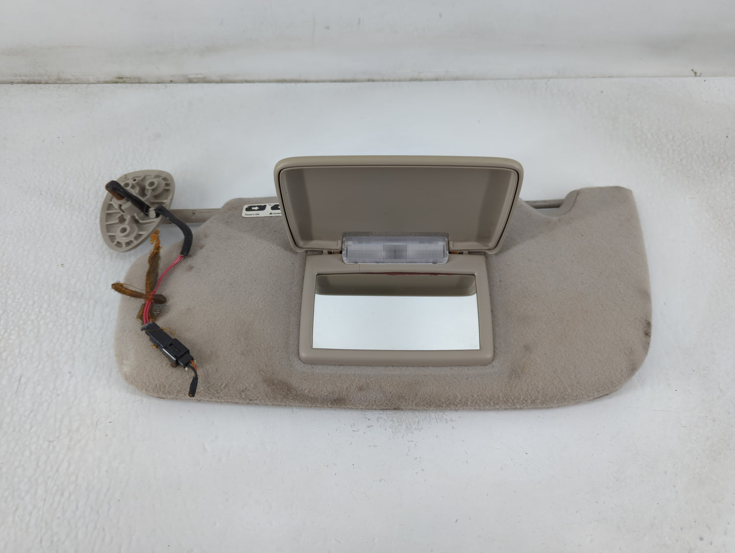2006 Chevrolet Trail Blazer Sun Visor Shade Replacement Driver Left Mirror Fits Fits 2005 2007 OEM Used Auto Parts - Oemused