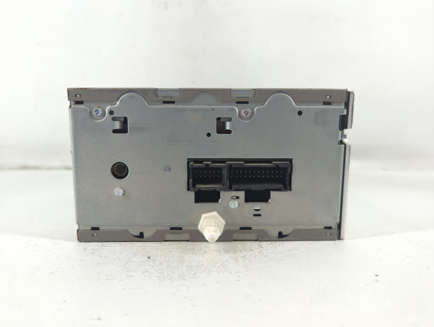 2006 Chevrolet Trail Blazer Radio AM FM Cd Player Receiver Replacement P/N:15295371 Fits Fits 2005 2007 2008 2009 OEM Used A