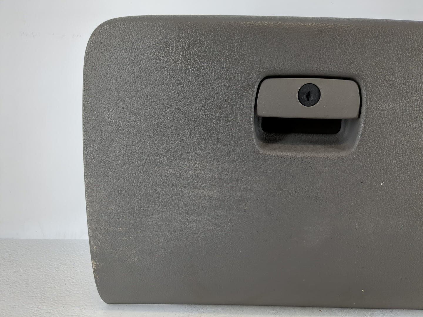 2006 Chevrolet Trail Blazer Passenger Glove Box Door Storage Compartment - Oemusedautoparts1.com
