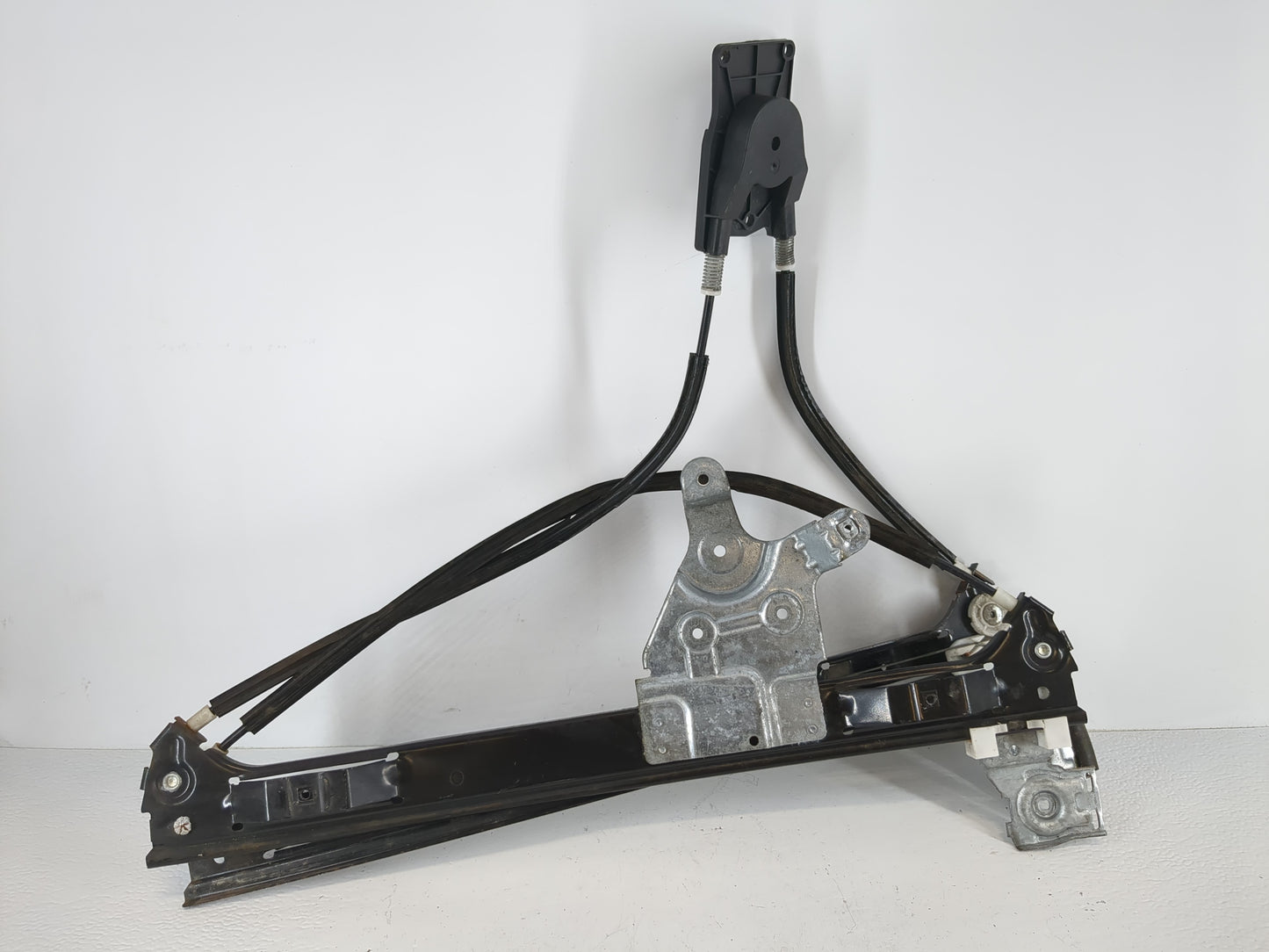 Chevrolet Trail Blazer Driver Left Front Window Regulator - Oemusedautoparts1.com