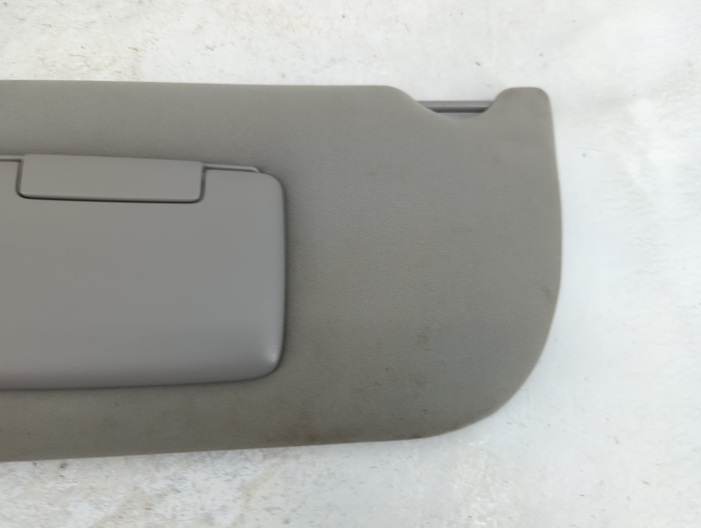 2005-2009 Chevrolet Uplander Sun Visor Shade Replacement Driver Left Mirror Fits Fits 2005 2006 2007 2008 2009 OEM Used Auto