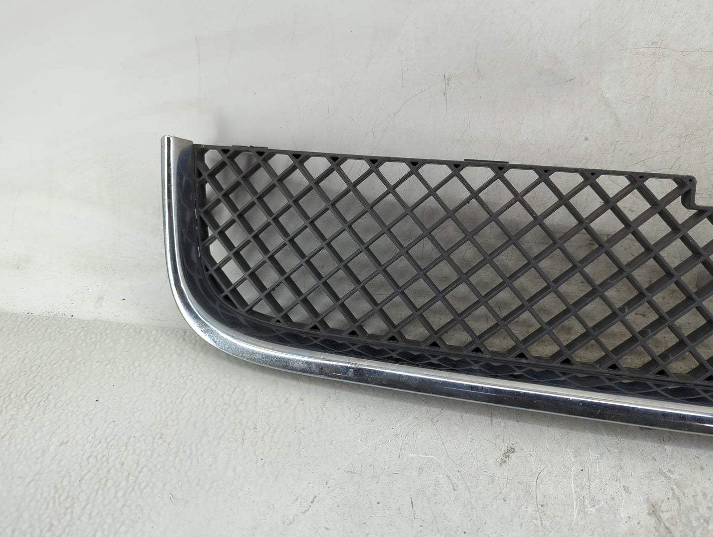 2005-2009 Chevrolet Uplander Front Grille Bumper Not Included Silver - Oemusedautoparts1.com