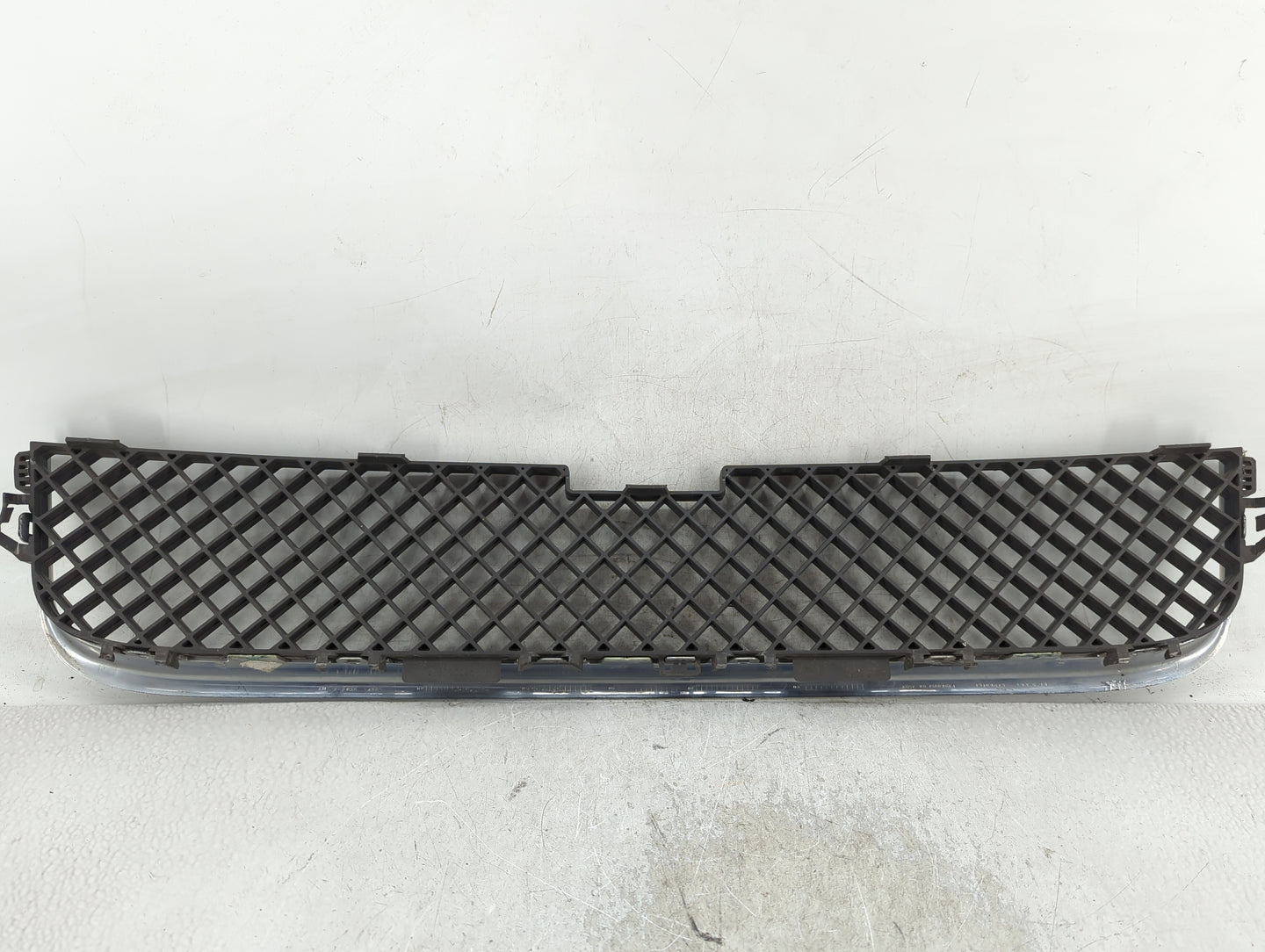 2005-2009 Chevrolet Uplander Front Grille Bumper Not Included Silver - Oemusedautoparts1.com