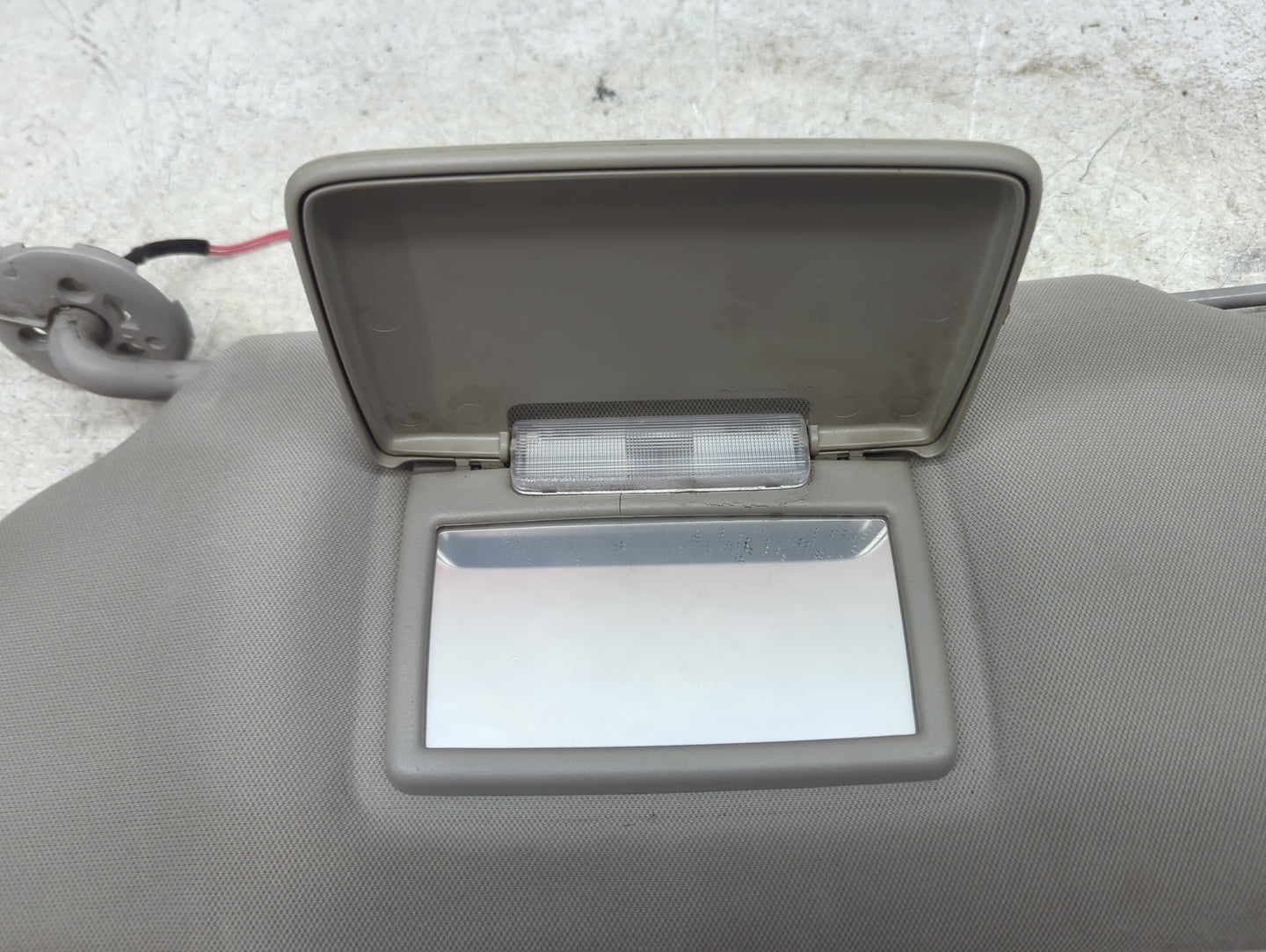 2005-2009 Chevrolet Uplander Sun Visor Shade Replacement Driver Left Mirror Fits Fits 2005 2006 2007 2008 2009 OEM Used Auto