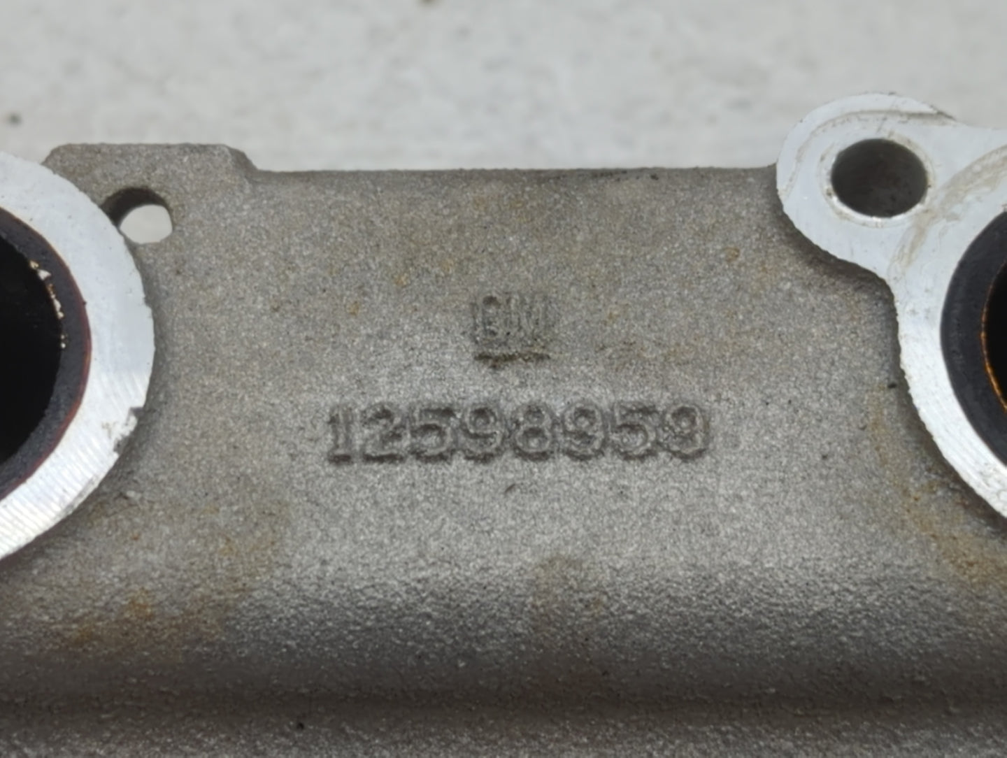 2006 Chevrolet Uplander Air Intake Manifold P/N:12598959 Fits OEM Used Auto Parts - Oemusedautoparts1.com