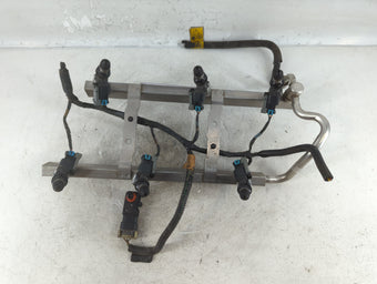 compare product 2006 Chevrolet Uplander Fuel Injectors Fits OEM Used Auto Parts