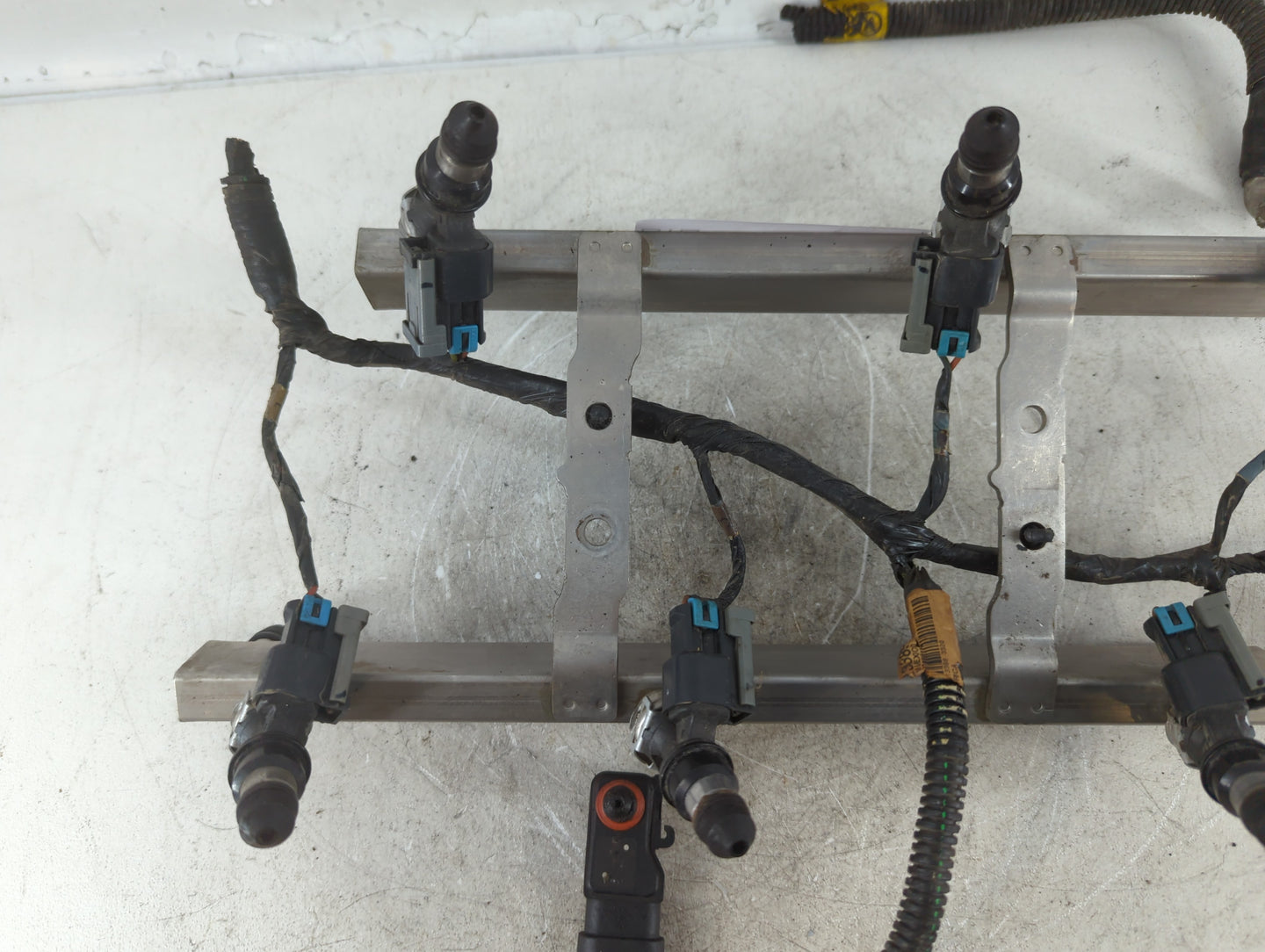 2006 Chevrolet Uplander Fuel Injectors Fits OEM Used Auto Parts - Oemusedautoparts1.com