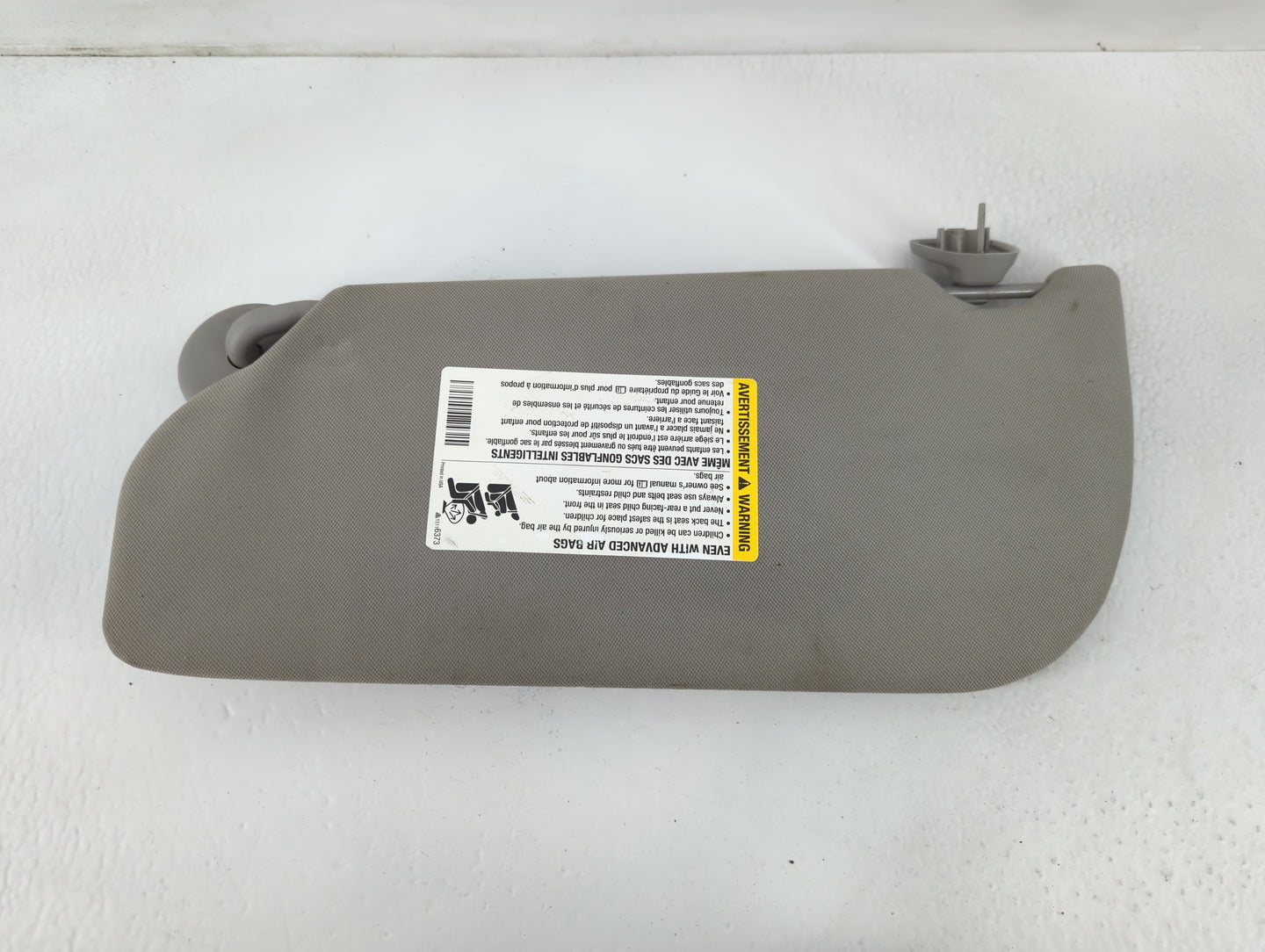 2005-2009 Chevrolet Uplander Sun Visor Shade Replacement Passenger Right Mirror Fits Fits 2005 2006 2007 2008 2009 OEM Used 