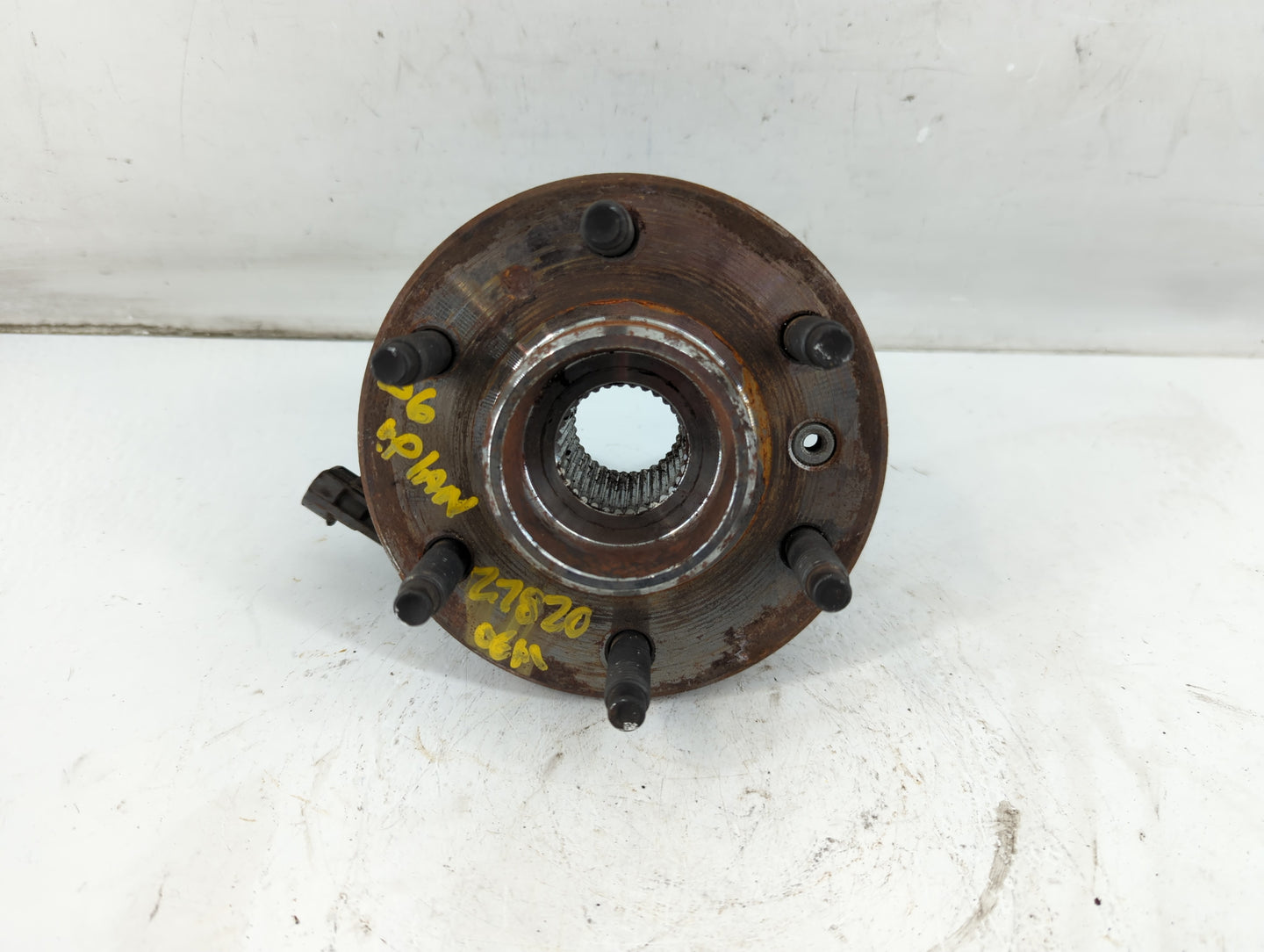 2006-2009 Chevrolet Uplander Driver Front Wheel Hub Oem - Oemusedautoparts1.com