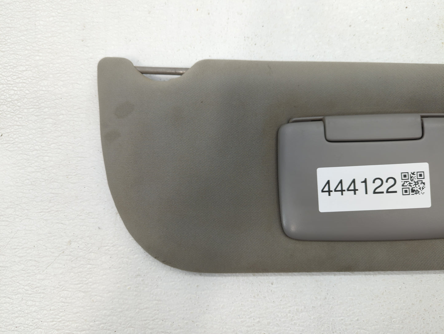 2006 Chevrolet Uplander Sun Visor Shade Replacement Passenger Right Mirror Fits Fits 2005 2007 2008 2009 OEM Used Auto Parts