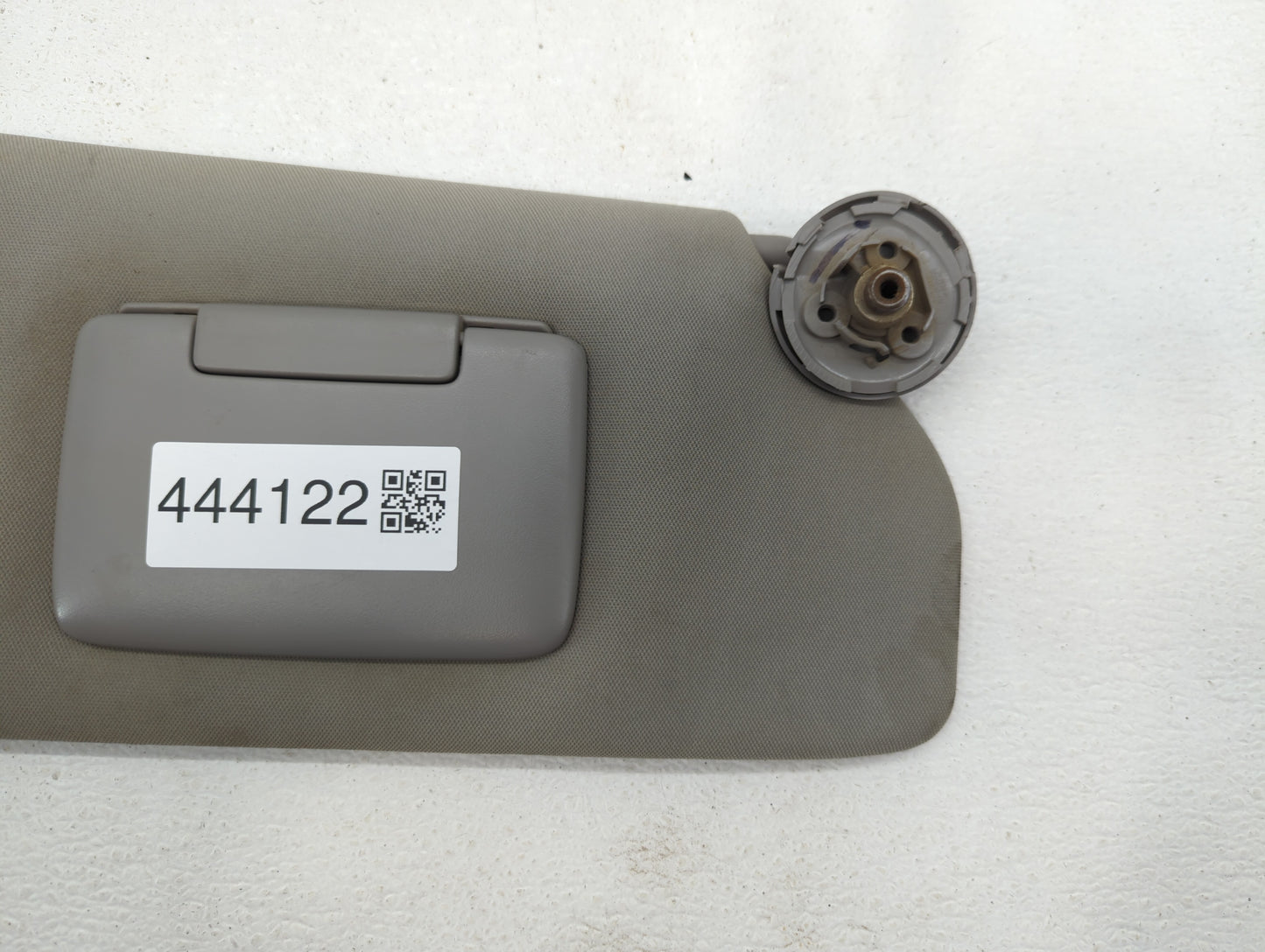 2006 Chevrolet Uplander Sun Visor Shade Replacement Passenger Right Mirror Fits Fits 2005 2007 2008 2009 OEM Used Auto Parts