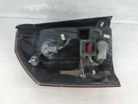 2005-2007 Chrysler 300 Tail Light Assembly Passenger Right OEM P/N:58622-E Fits Fits 2005 2006 2007 OEM Used Auto Parts - Oe