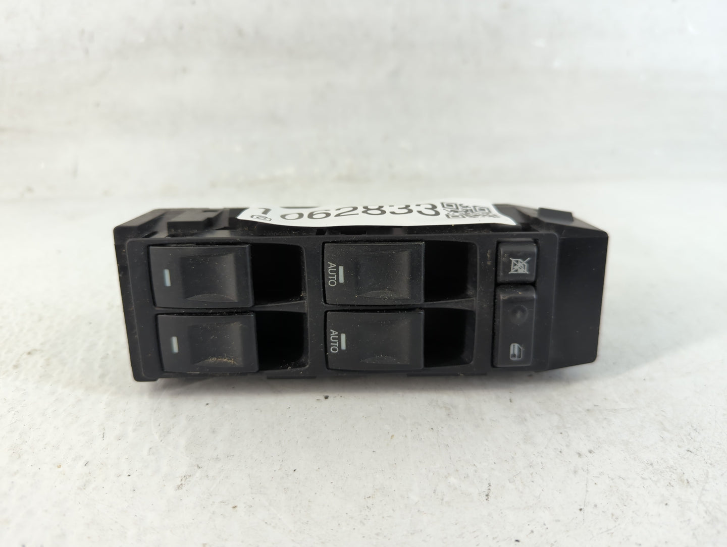 2005-2010 Chrysler 300 Master Power Window Switch Replacement Driver Side Left P/N:04602736AA Fits OEM Used Auto Parts - Oem