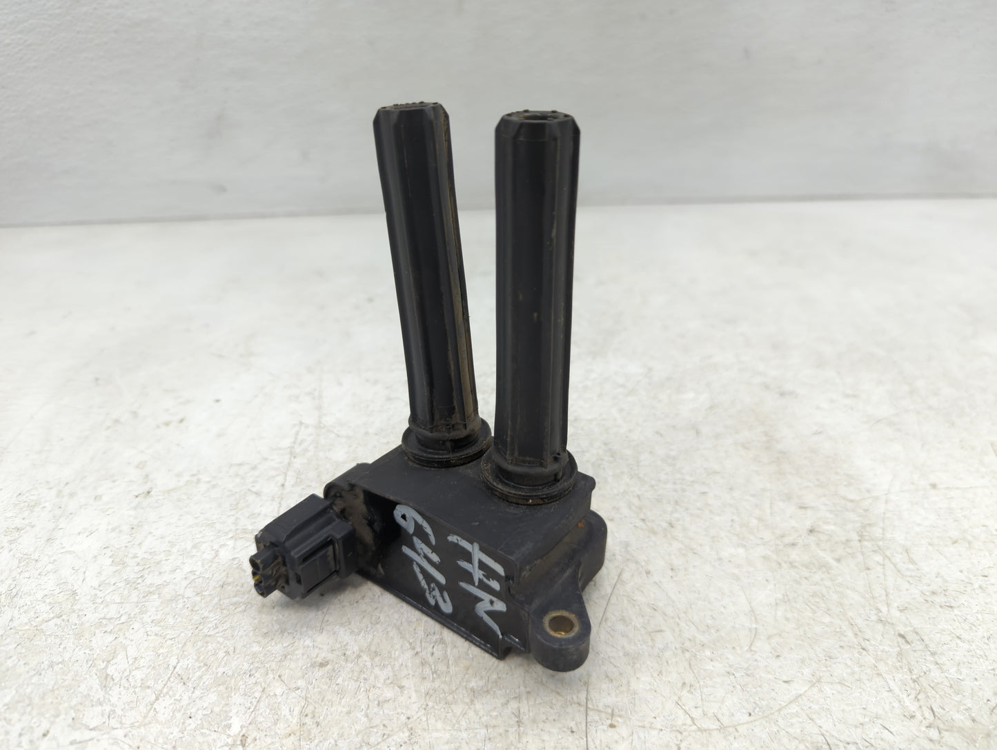 2005-2022 Chrysler 300 Ignition Coil Igniter Pack - Oemusedautoparts1.com