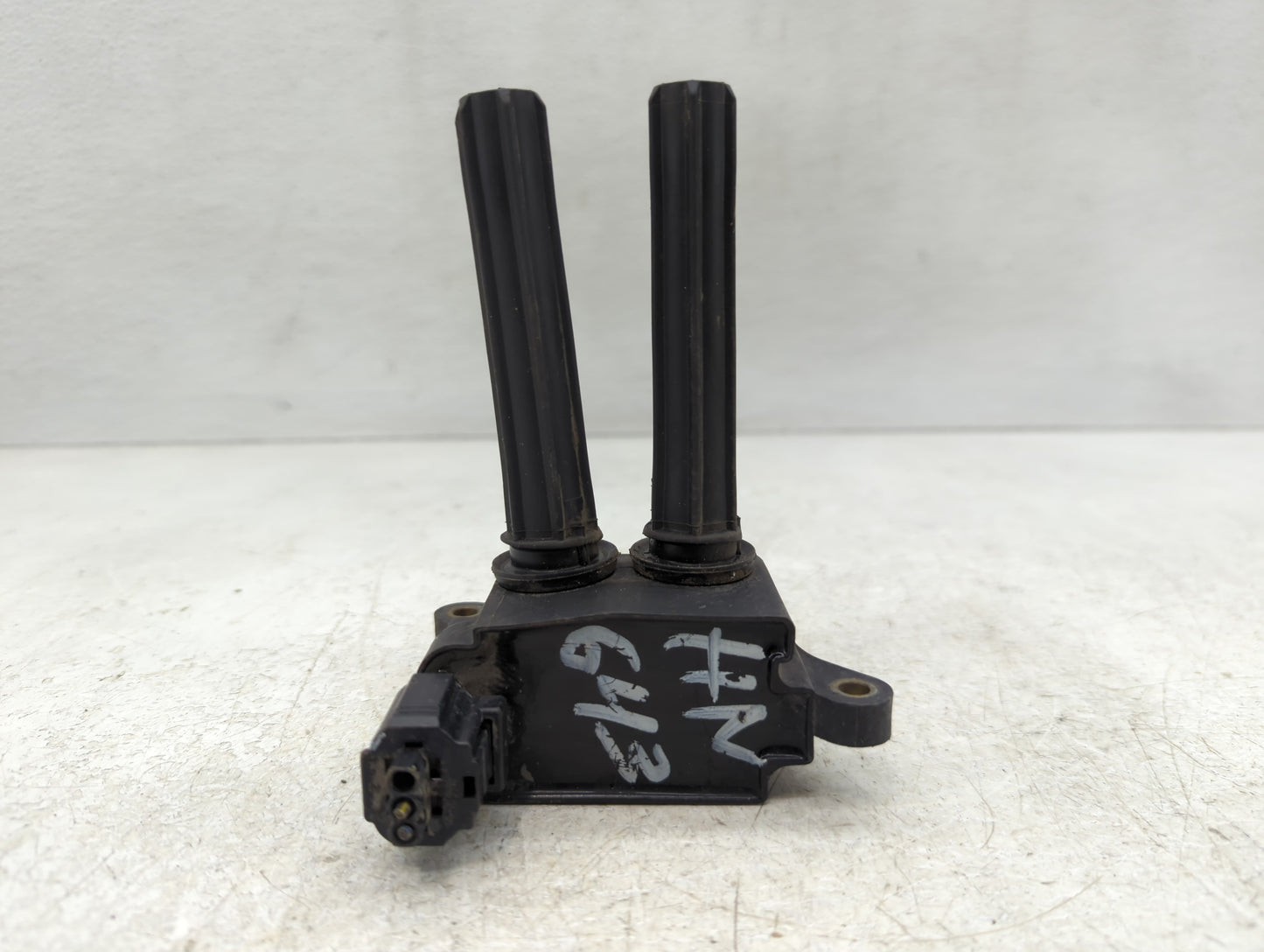 2005-2022 Chrysler 300 Ignition Coil Igniter Pack - Oemusedautoparts1.com