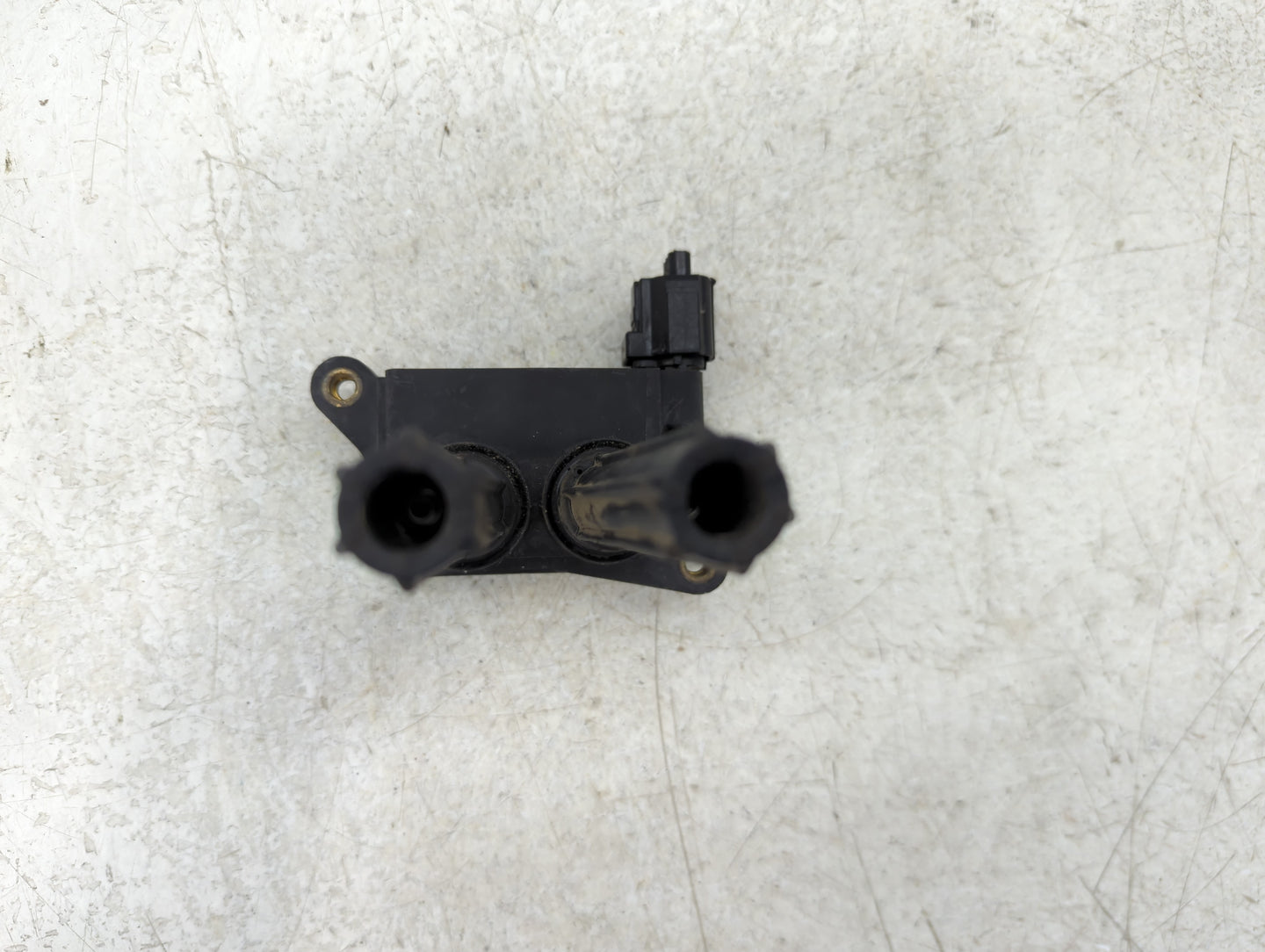 2005-2022 Chrysler 300 Ignition Coil Igniter Pack - Oemusedautoparts1.com