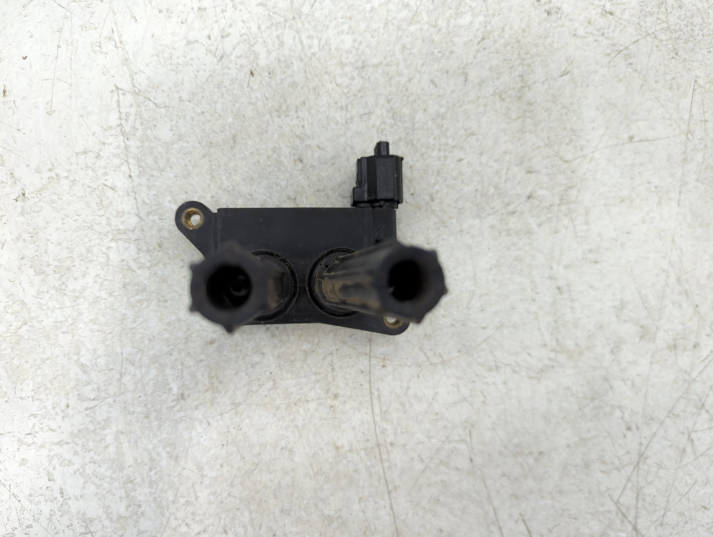 2005-2022 Chrysler 300 Ignition Coil Igniter Pack - Oemusedautoparts1.com