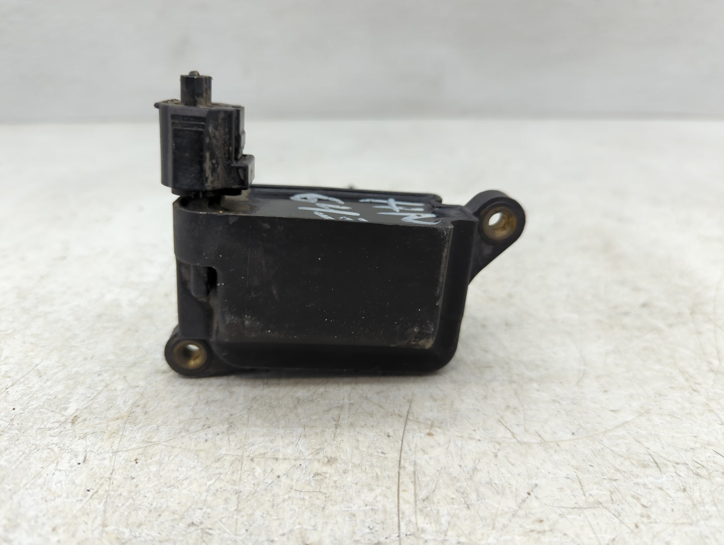 2005-2022 Chrysler 300 Ignition Coil Igniter Pack - Oemusedautoparts1.com
